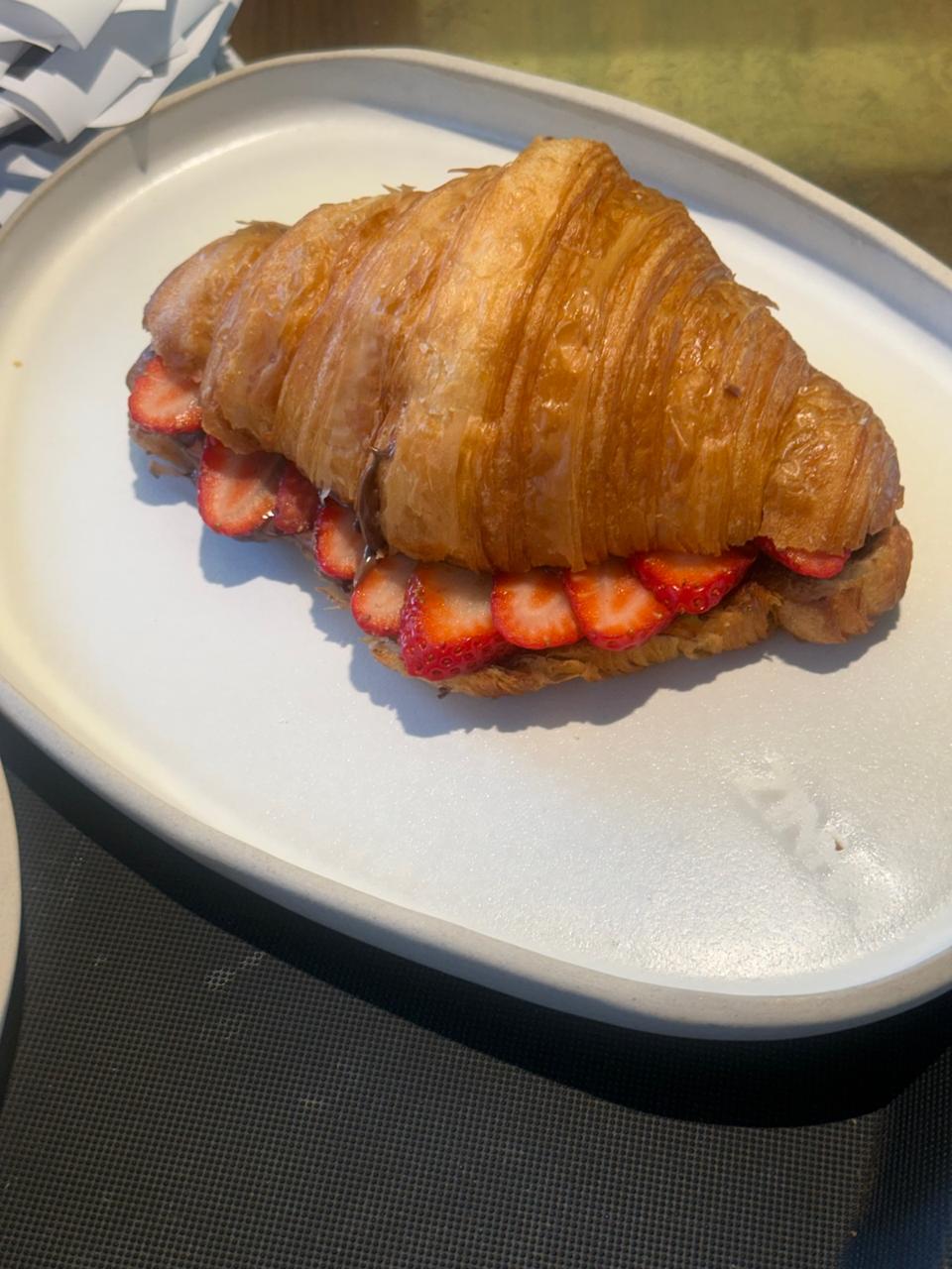 CROISSANT NUTELLA