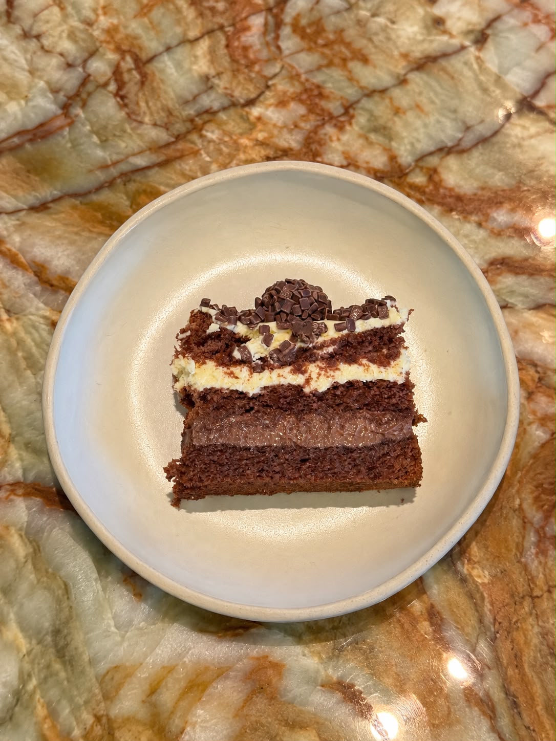 BOLO DE BRIGADEIRO COM NINHO